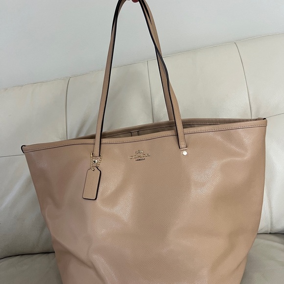 Coach Handbags - Coach Beige Leather Tote Bag, Coach Tan Large Crossgrain Street Tote